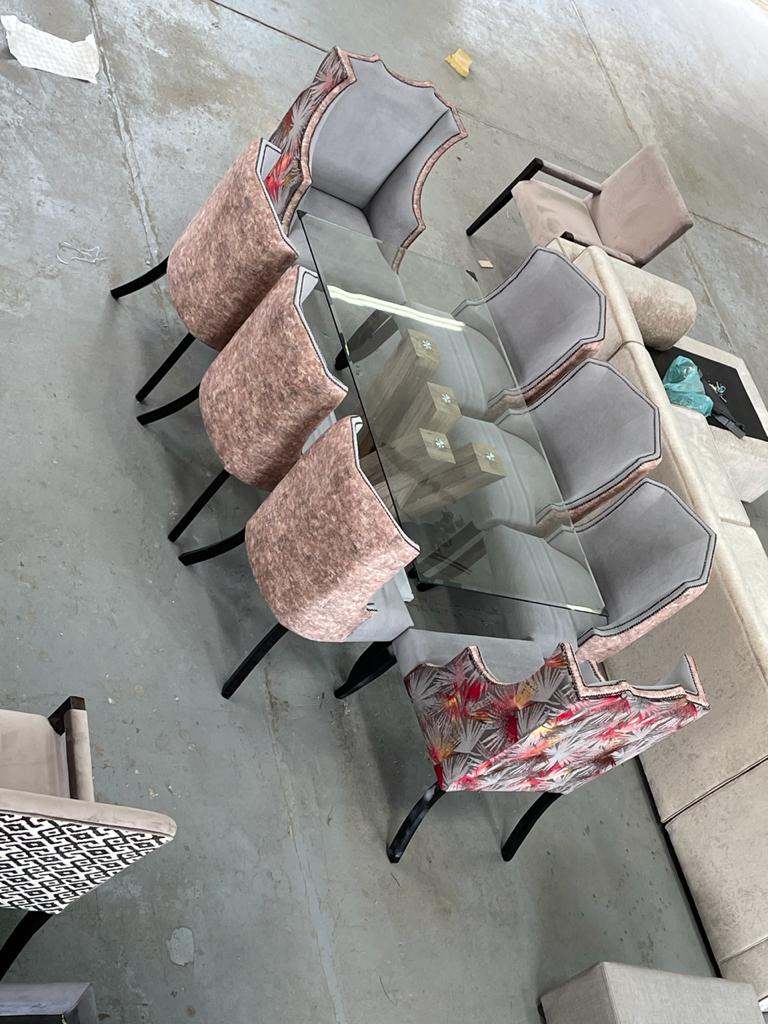 Queen dining set