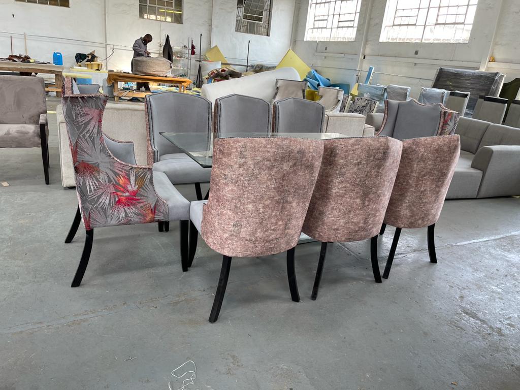 Queen dining set